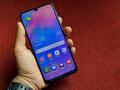 Samsung Galaxy M30s появился на «живых» фото: двойная камера, порт USB-C и разъём для наушников