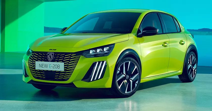 Peugeot E-208: изменения в семействе знаменитого электрохэтчбека