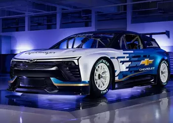 Chevrolet unveiled the 1,300-hp Blazer EV.R NASCAR prototype