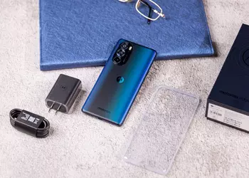 Moto Edge X30 with Snapdragon 8 Gen1 is already available on AliExpress for $ 515