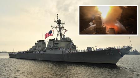 Le destroyer de classe Arleigh Burke USS Carney a détruit 15 drones et quatre missiles de croisière en 9 heures en mer Rouge.