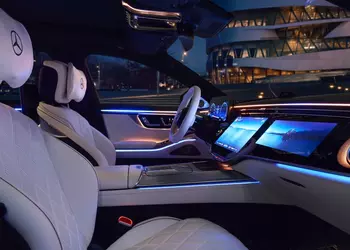 Mercedes-Benz запатентовал сиденья с массажем головы