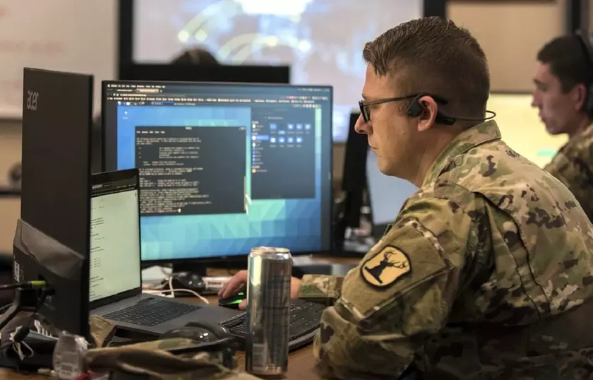 Миллионы писем американской армии из-за опечатки в доменном суффиксе годами перенаправляются правительству Мали и могут попасть к российским властям