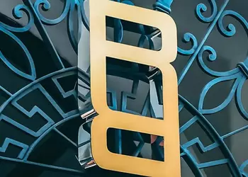 Range Rover has been given a logo - for the first time since 1970