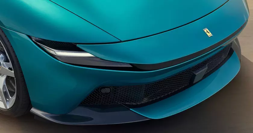 Ferrari придумала систему автоторможения для защиты сплиттера от бордюров