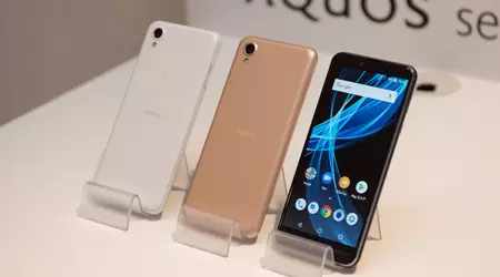 Sharp Aquos Sense Plus: full-screen mid-dleed with moisture protection