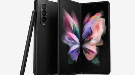 Samsung Galaxy Fold 3 users have started receiving One UI 6.1 with Galaxy AI