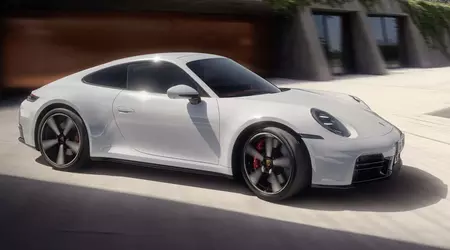 2025 Porsche 911 Carrera S is more powerful, but has lost its manual transmission