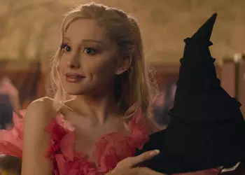 Пол Тазевелл получил Оскар за лучший дизайн костюмов для фильма Wicked и стал первым темнокожим, которому удалось одержать такую победу