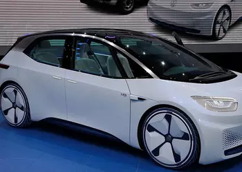 Volkswagen I.D: серийный электрокар с автопилотом и пробегом 600 км