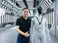 post_big2/xpeng-he-xiaopeng-iron-robot.webp