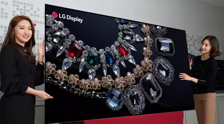 LG showed the world's first 8K OLED display