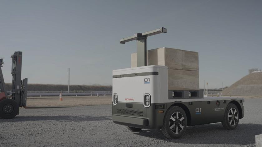 Honda анонсировала беспилотный грузовик AWV третьего поколения, который может работать 10 часов и транспортировать почти 1 тонну груза