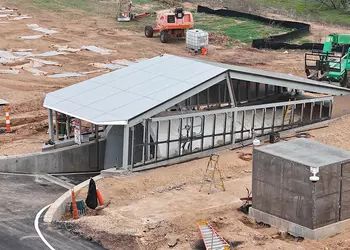 Boring Company завершает строительство CyberTunnel в Техасе, из которого будут "рождаться" новые автомобили Tesla