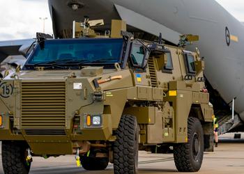 Бронированные машины Bushmaster, БТР M113 и медицинское оборудование: Австралия передаст Украине новую партию военной помощи