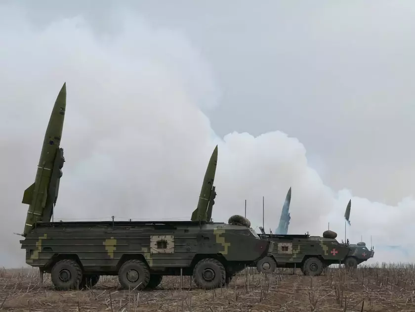 ВСУ ударили «Точкой-У» по базе рашистов, удалось уничтожить БК и технику противника