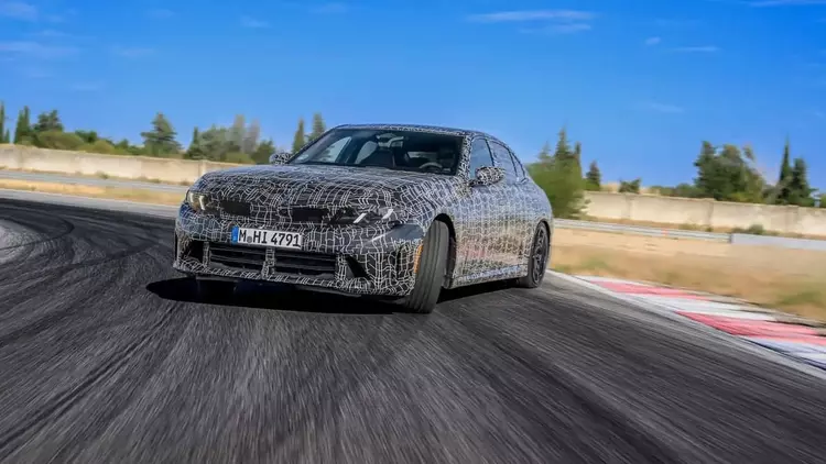 BMW 3 Series 2026: шесть цилиндров, дрифт-кнопка и вкус Neue Klasse