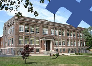 Facebook готовит мессенджер для школ. Что может пойти не так?