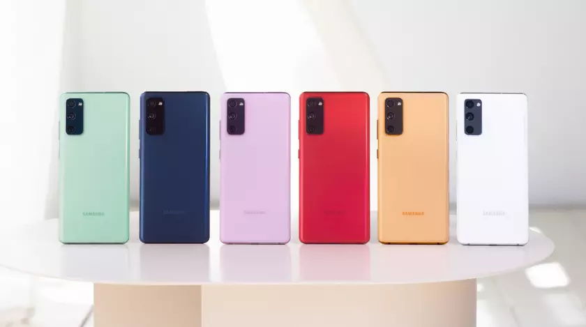 Samsung Galaxy S20 FE начал получать апрельское обновление безопасности в Европе