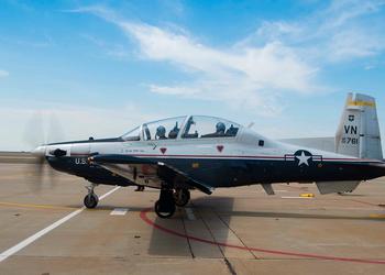 ВВС США проверят 99 T-6 Texan II после того, как сильная буря повредила минимум 12 учебных самолётов в Оклахоме