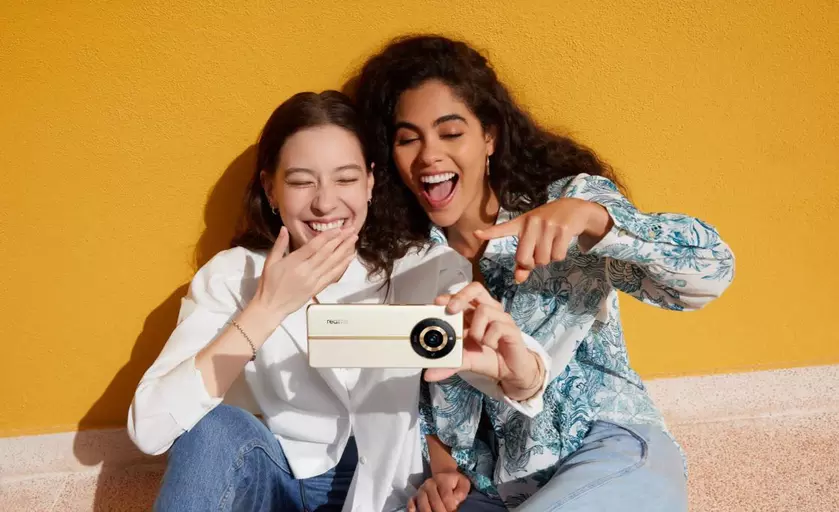 realme 11 Pro с Dimensity 7050, 120-Гц дисплей и 100-МП камерой поступил в продажу в Европе по цене €400