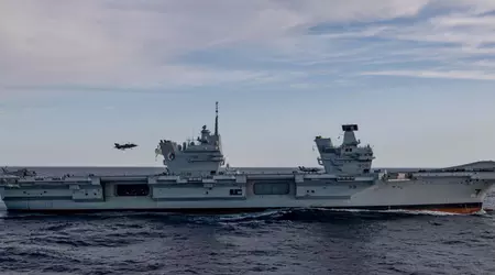 The flagship aircraft carrier HMS Queen Elizabeth, carrying fifth-generation F-35 Lightning II fighters, successfully conducted a series of simulated strike missions off the coast of Norway