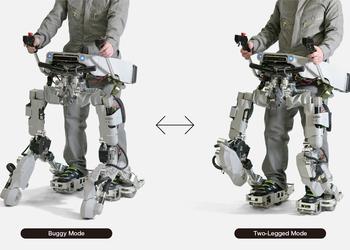 Panasonic Koma 1.5: exoesqueleto transformador - "piernas de hierro" y "buggy" (vídeo)