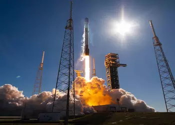 SpaceX достигла 300-й успешной посадки ракеты Falcon 9