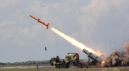 Ukrainian Neptune missile could hit Russian warehouses near Mariupol