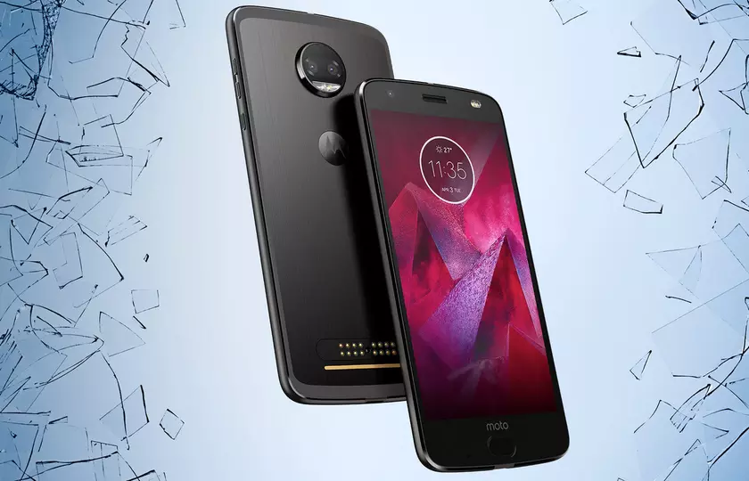 Флагман Moto Z2 Force приехал в Украину с ценником 17995 гривен