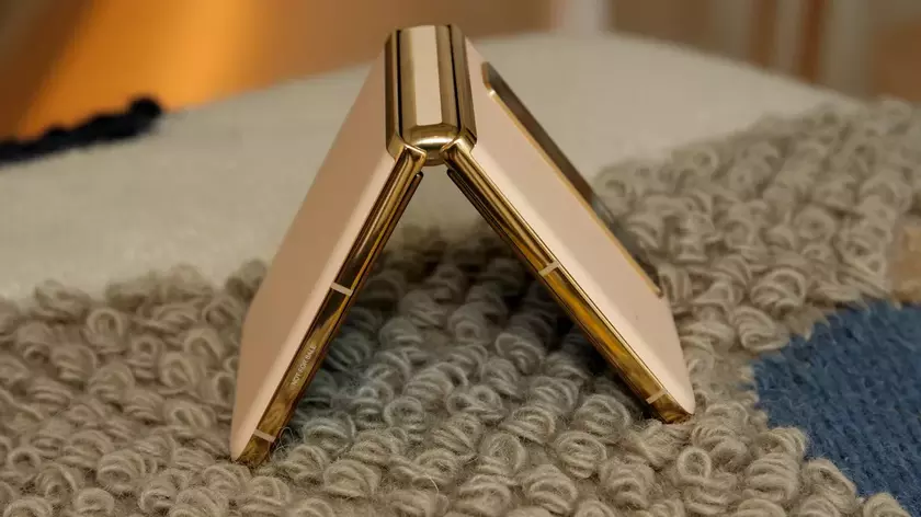 TCL отложила выпуск складных смартфонов и закрыла Project Chicago — все из-за Samsung Galaxy Z Flip 3