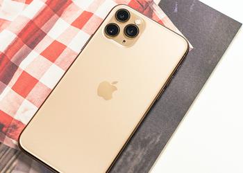 Apple откажется от золотой и фиолетовой расцветок iPhone 15 Pro