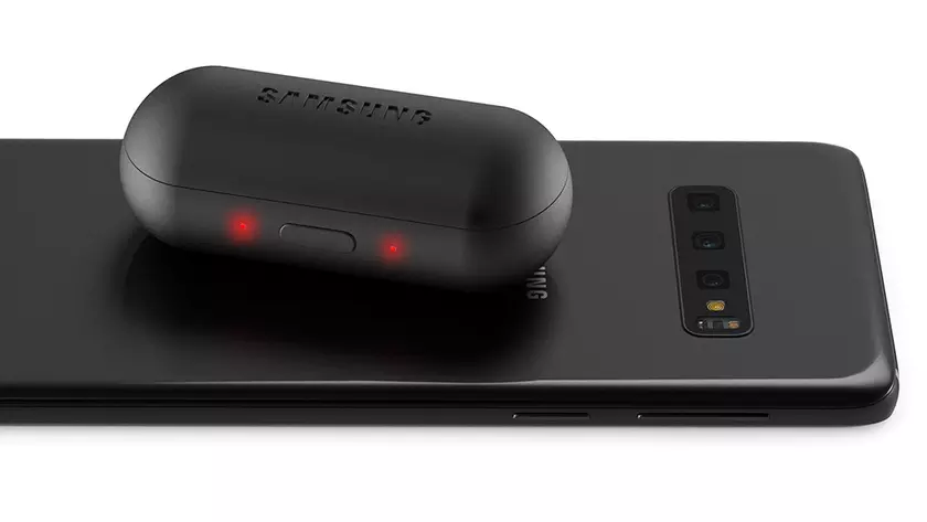 Samsung подарит новые наушники Galaxy Buds за предзаказ флагмана Galaxy S10