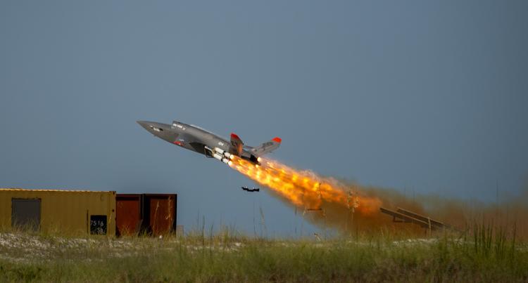 Die US-Luftwaffe hat die Kampfdrohne XQ-58A Valkyrie mit künstlicher Intelligenz getestet