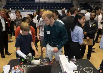 Перчатки Hands Omni позволят геймерам чувствовать виртуальные объекты (видео)