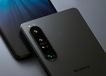Сразу три смартфона Sony 2022 года начали получать обновление Android 14