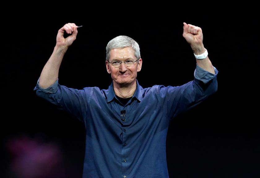Почти $100 миллионов: Apple раскрыла зарплату и расходы Тима Кука за 2021 год