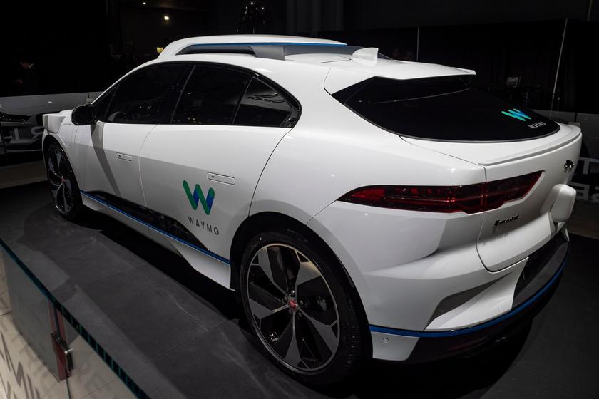 Waymo receives permission to operate its robotaxi service in Los ...