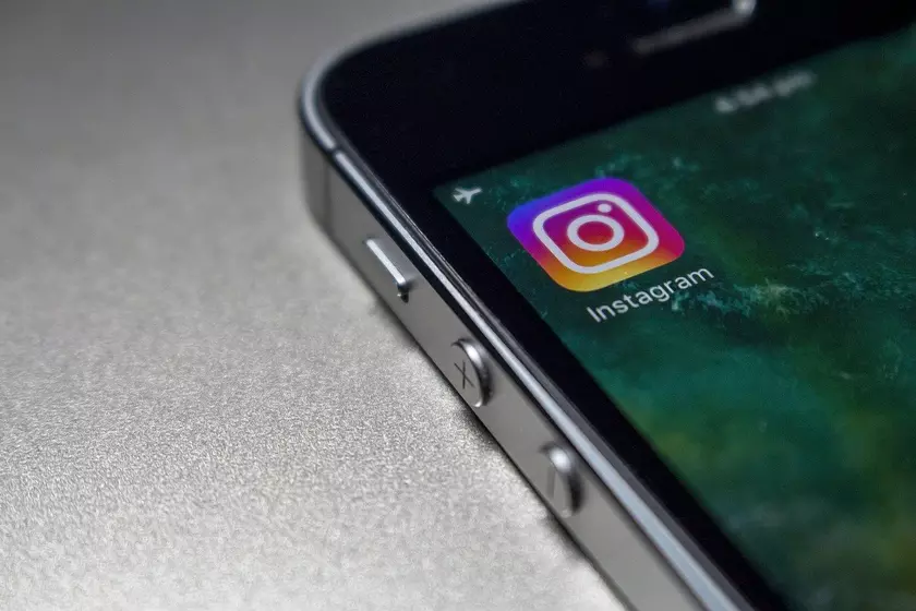 Instagram тестирует встроенные уведомления о перебоях в работе