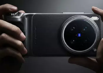 Блогеры будут в восторге: представлен флагманский смартфон vivo X200 Ultra с шикарным набором камер и съемным объективом