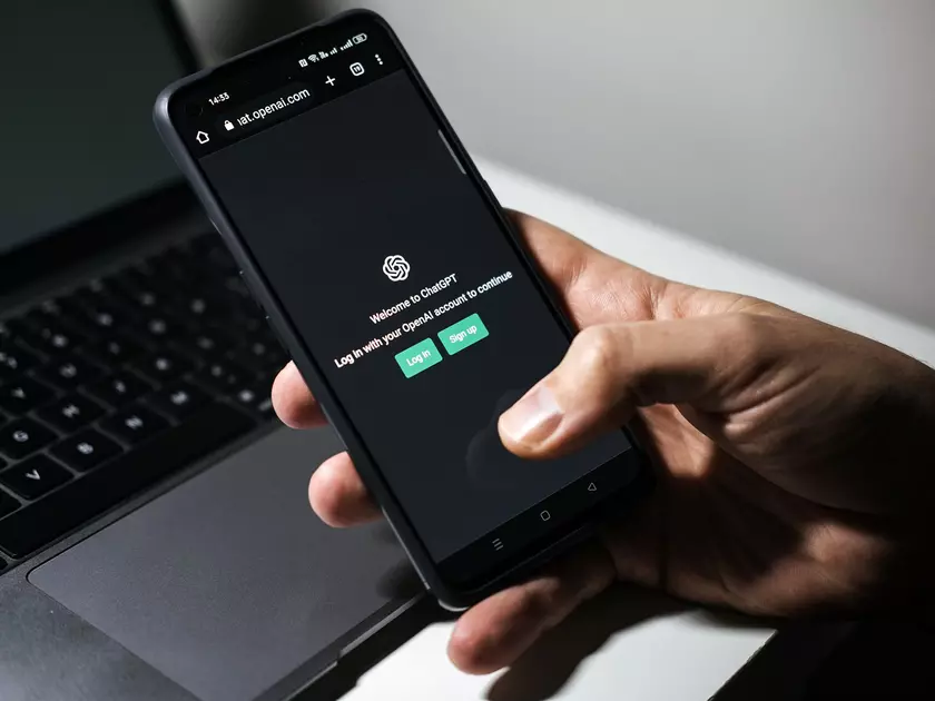 Не Samsung или Xiaomi: Infinix станет первым производителем, который интегрирует ChatGPT в свои смартфоны