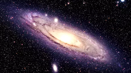 Galactic skirmish - scientists saw one galaxy shoot a plasma jet at another