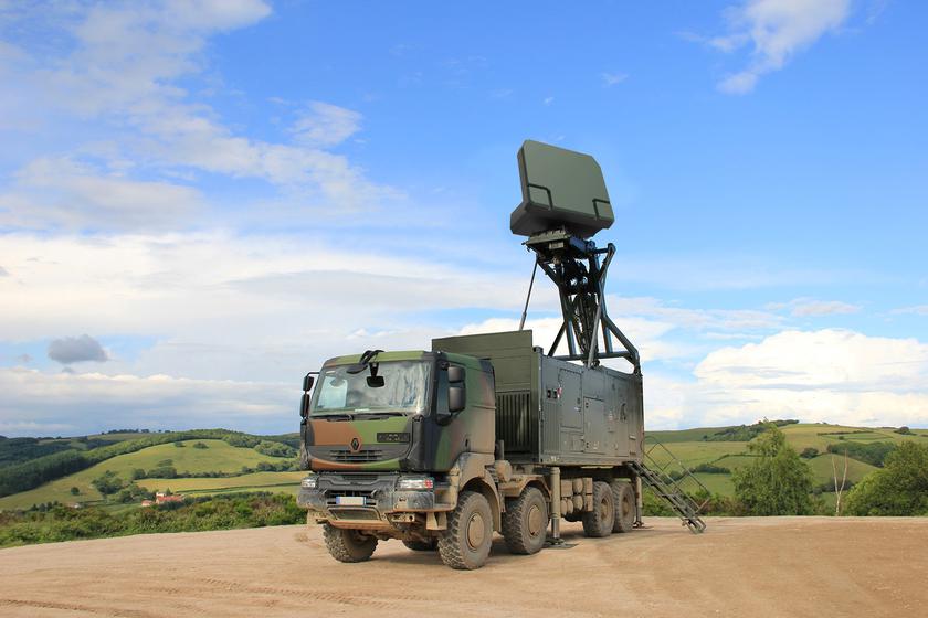 Thales suministrará a Ucrania dos radares Ground Master 200 con un alcance de hasta 250 km, que se utilizarán junto con SAMP/T