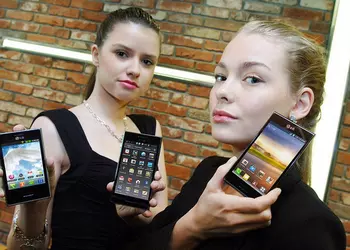 Большой анонс смартфонов LG: 4.3-дюймовый L7, 4-дюймовый L5 и 3.2-дюймовый L3