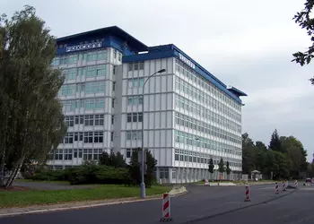 Работники Foxconn в Чжэнчжоу работают сверхурочно - стартовало массовое производство iPhone 17