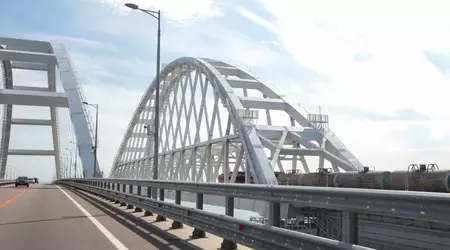 British Intelligence: Russia is reinforcing Kerch Bridge defences with barges to protect it from Ukrainian naval drones