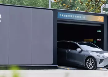 Nio снова установила рекорд по заменам батарей электромобилей