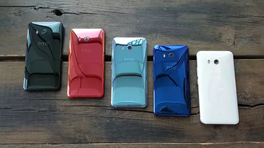 Смартфоны HTC исчезли из продажи