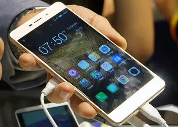 IFA 2016: новенький Coolpad Modena 2 своими глазами (и не только)
