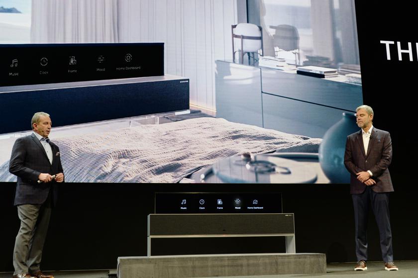 lg-OLED65R9-rollable-tv-ces-2019-2.jpg